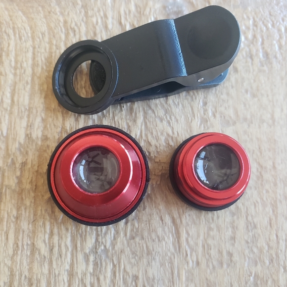 3 in 1 Phone Camera Lens Kit - Picture 2 of 12